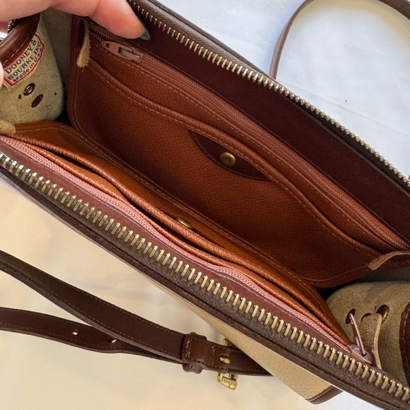 dooney & bourke crossbody bag - Picture 4 of 9